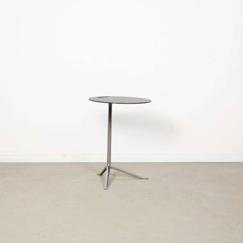 1x Fritz Hansen KS12 Tafel Zwart Kunststof Ø45 cm- Aluminium