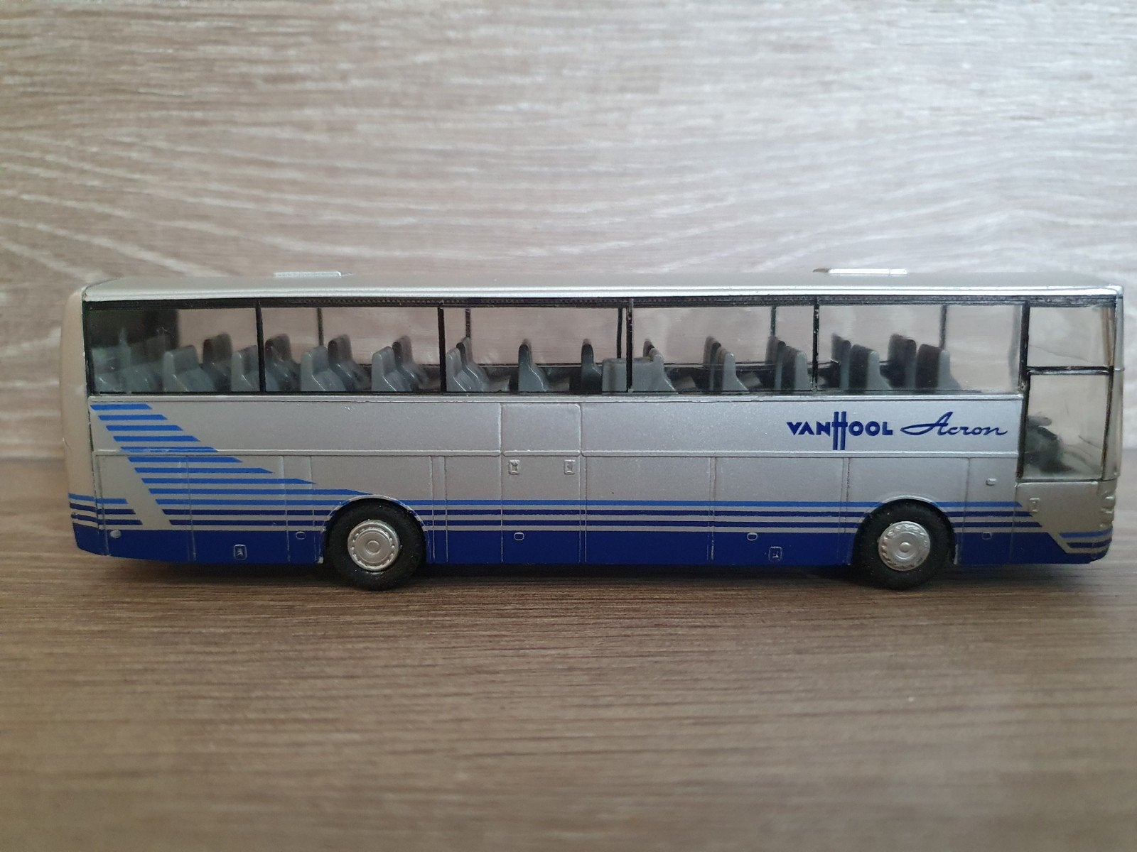 Limo Cars van Hool T815 Acron bus 1:87, Ophalen of Verzenden, Zo goed als nieuw, Bus of Vrachtwagen, Overige merken