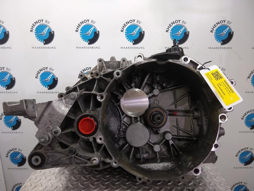 VOLVO V50 TRANSMISSIE / VERSNELLINGSBAK 2012, Ophalen of Verzenden, Gebruikt, Stiba lid