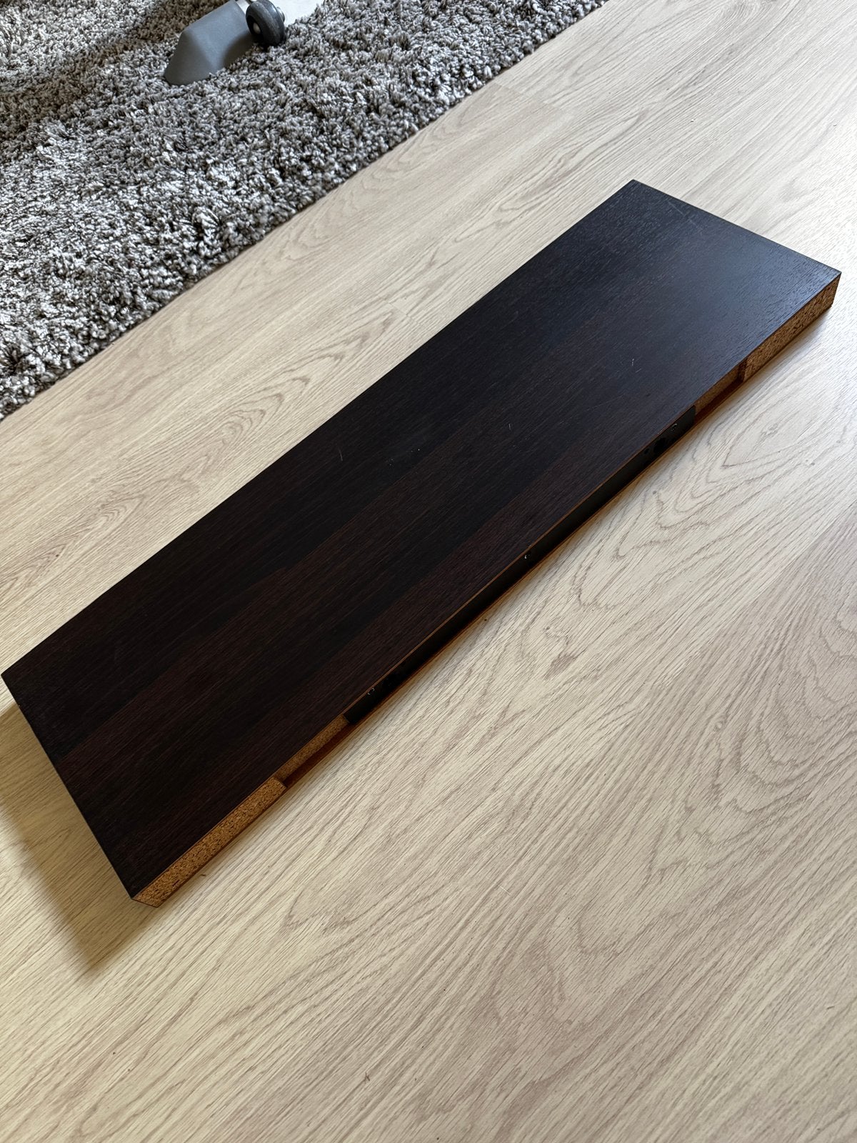 Wandplank met “onzichtbare bevestiging “, Ophalen, Zo goed als nieuw