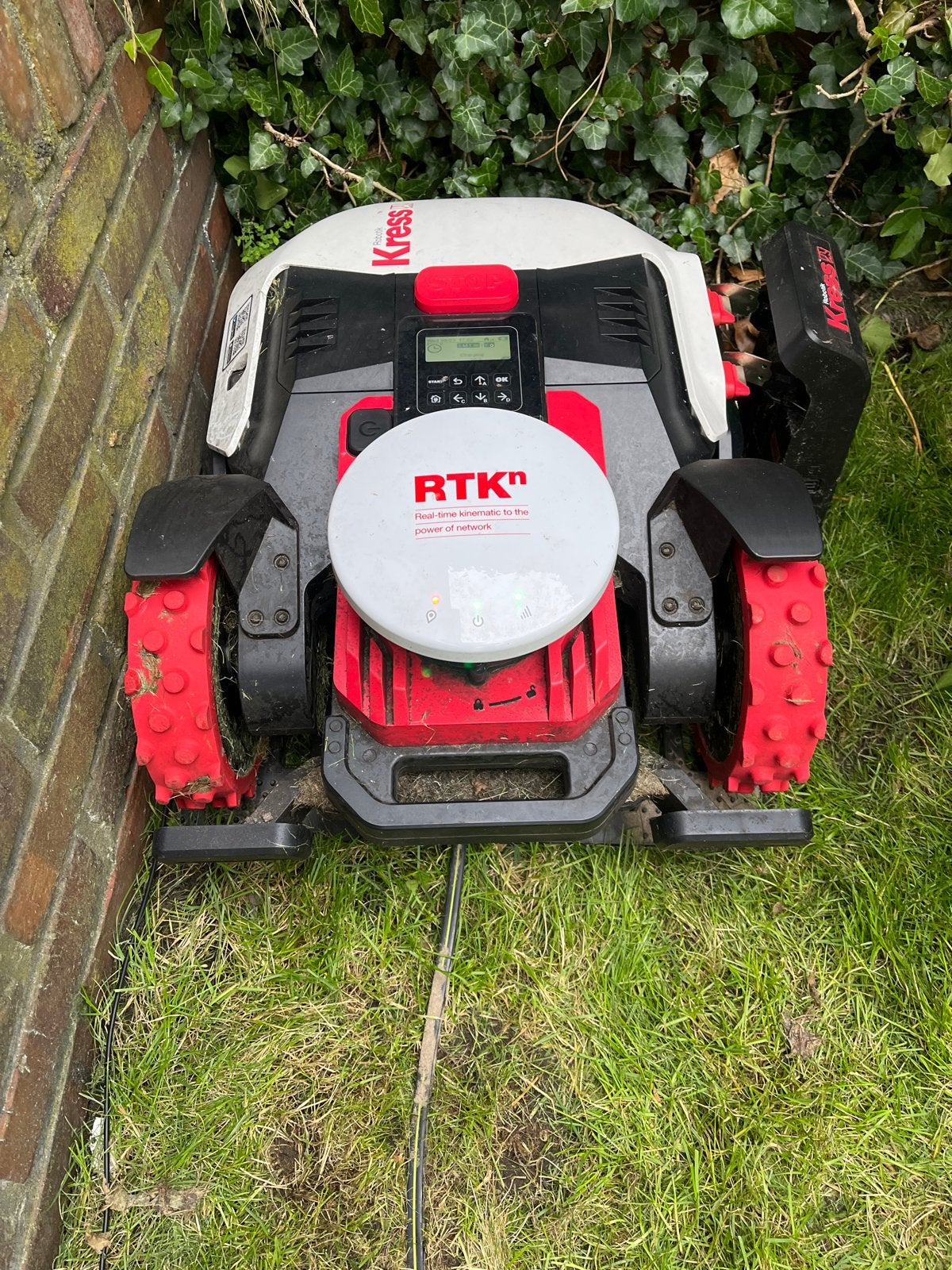 GPS Robotmaaier, Kress KR172E RTKn 2000m2, Dec 2025, zgan, Zo goed als nieuw, Meer dan 25 cm, Met regensensor, Kress