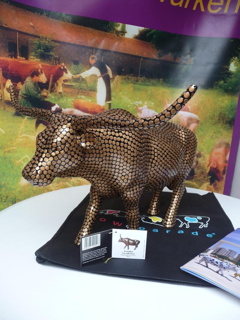 Nieuw Cow Parade koe Penny Bull XL gratis verzending., Antiek en Kunst, Kunst | Designobjecten, Ophalen of Verzenden
