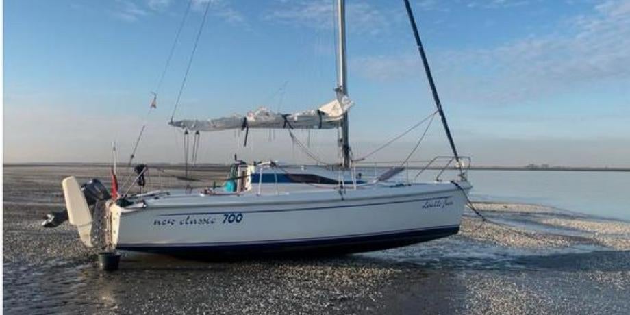 New Classic Wave 700 Kajuitjacht met ophaalbare kiel., Ophalen, Gebruikt, Polyester, Benzine