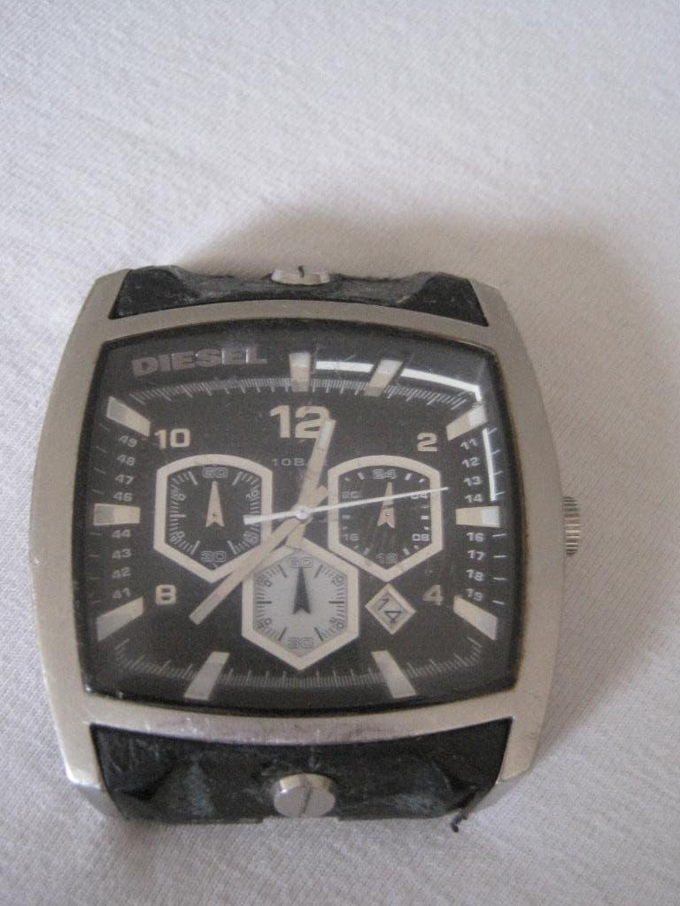 heren horloge. Diesel. 4 1/2 bij 5 1/2 cm. DZ 4183., Overige merken, Gebruikt, Staal, Polshorloge