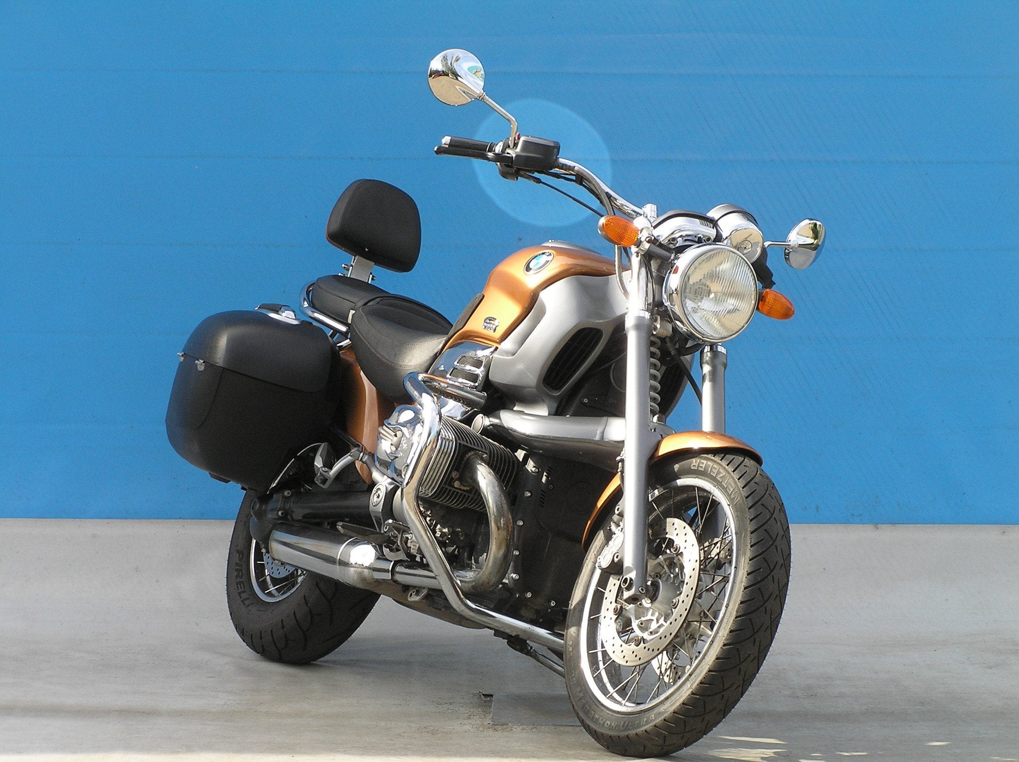 BMW R1200C (bj 2001), Motoren, BMW group Nederland B.V., Einsteinstraat 5
2289CC  Rijswijk, NL, Contactus@bmw-motorrad.nl, Chopper