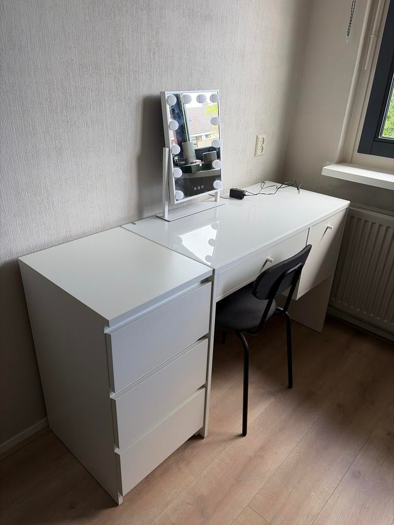 Witte make-up tafel met spiegel en lades, Huis en Inrichting, Tafels | Kaptafels, Ophalen, 100 tot 150 cm, Zo goed als nieuw, Minder dan 100 cm