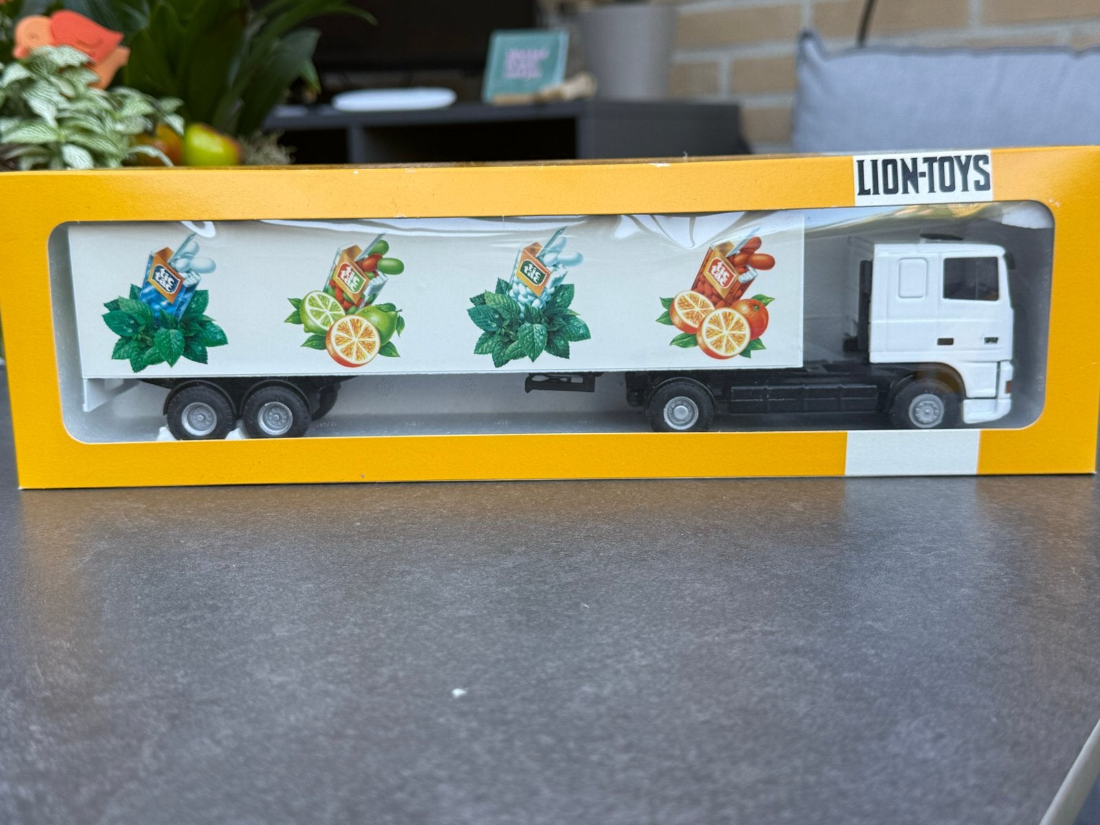Lion-Toys Modelvrachtwagen met oplegger - Nieuw in doos, Overige merken, Groter dan 1:32, Nieuw, Ophalen of Verzenden
