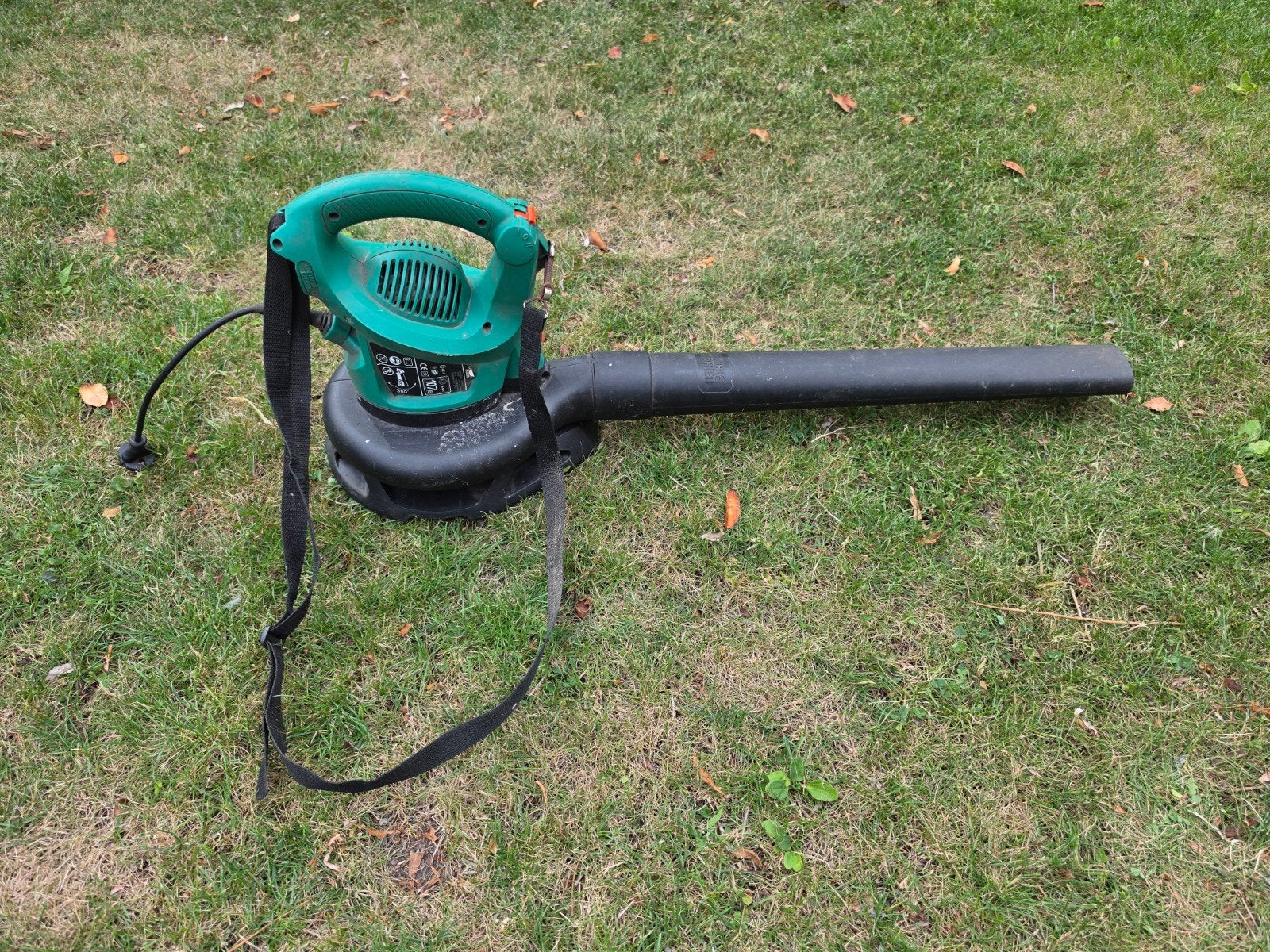 Bladblazer en bladzuiger in 1: Black & Decker GW350, Ophalen, Gebruikt, Met opvangzak, Black and Decker