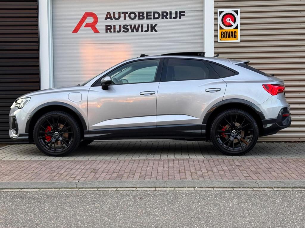 Audi Q3 Sportback 45 TFSI e S Edition Pano/Sfeer/360/Matrix, Auto's, 12 maanden, Gebruikt, Euro 6, Leder en Stof