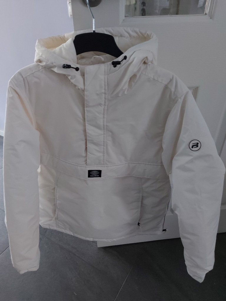 Pull & Bear winter jas (room wit) nieuw, Ophalen, Zo goed als nieuw, Maat 38/40 (M), Wit