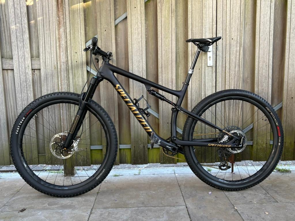 Specialized Epic Comp Carbon frame Maat L, Fietsen en Brommers, 57 cm of meer, Zo goed als nieuw, Schijfrem, Ophalen