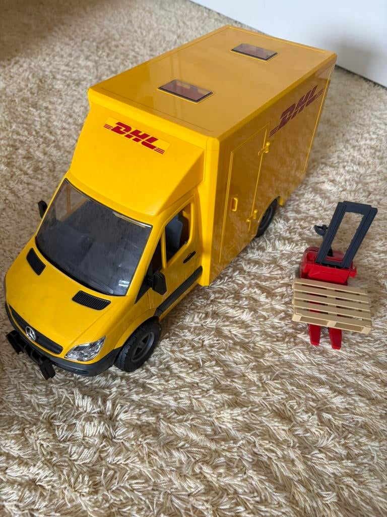 Bruder Sprinter DHL bestelwagen, Ophalen, Zo goed als nieuw