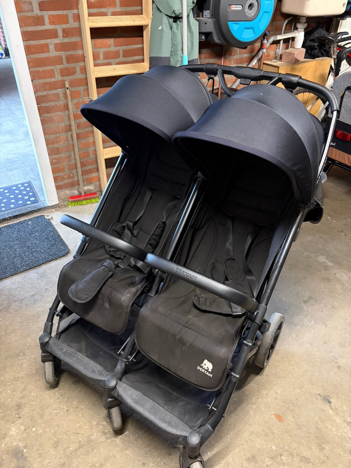 Tweeling Buggy Deryan Xl, Ophalen, Zo goed als nieuw