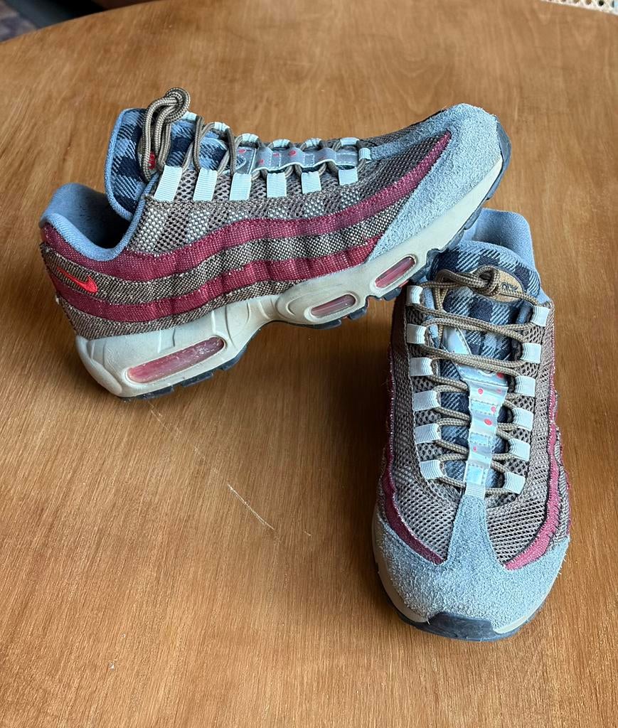 Nike Air Max 95 - Freddy Krueger, Kleding | Heren, Schoenen, Ophalen of Verzenden, Zo goed als nieuw, Overige kleuren, Sneakers of Gympen
