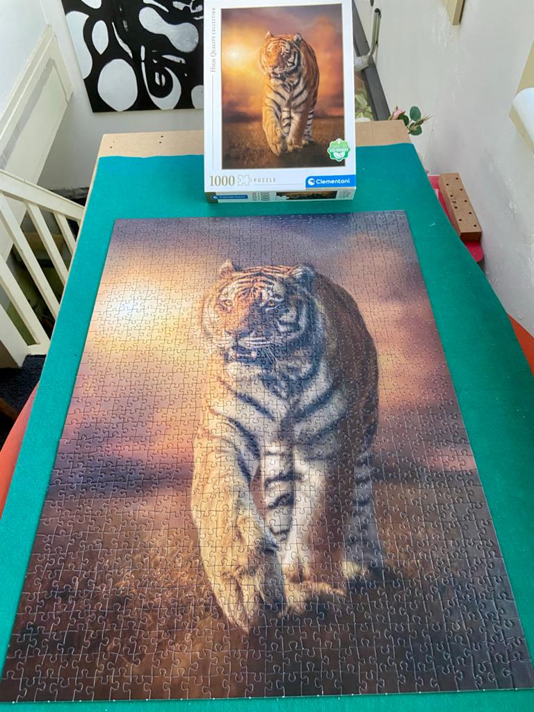 Clementoni Legpuzzel Prachtige Tijger 1000 stukjes, Ophalen of Verzenden, 500 t/m 1500 stukjes, Zo goed als nieuw, Legpuzzel