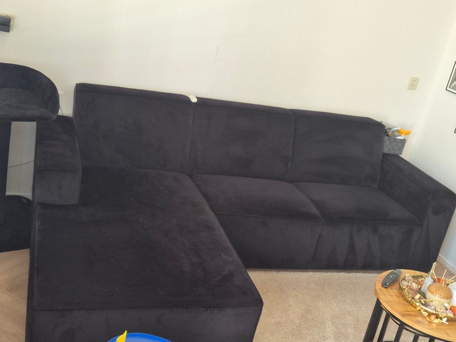 L-vormige zwarte velvet hoekbank - 260x90 cm, Ophalen, 250 tot 300 cm, 75 tot 100 cm, Zo goed als nieuw