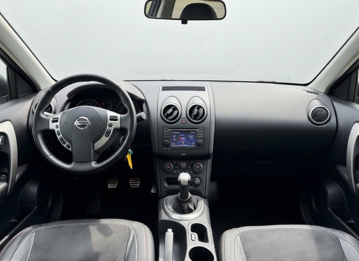 Nissan Qashqai 1.6 Tech View|Pano|360-camera|Trekhaak|All-se, Auto's, Voorwielaandrijving, Euro 5, Gebruikt, 4 cilinders