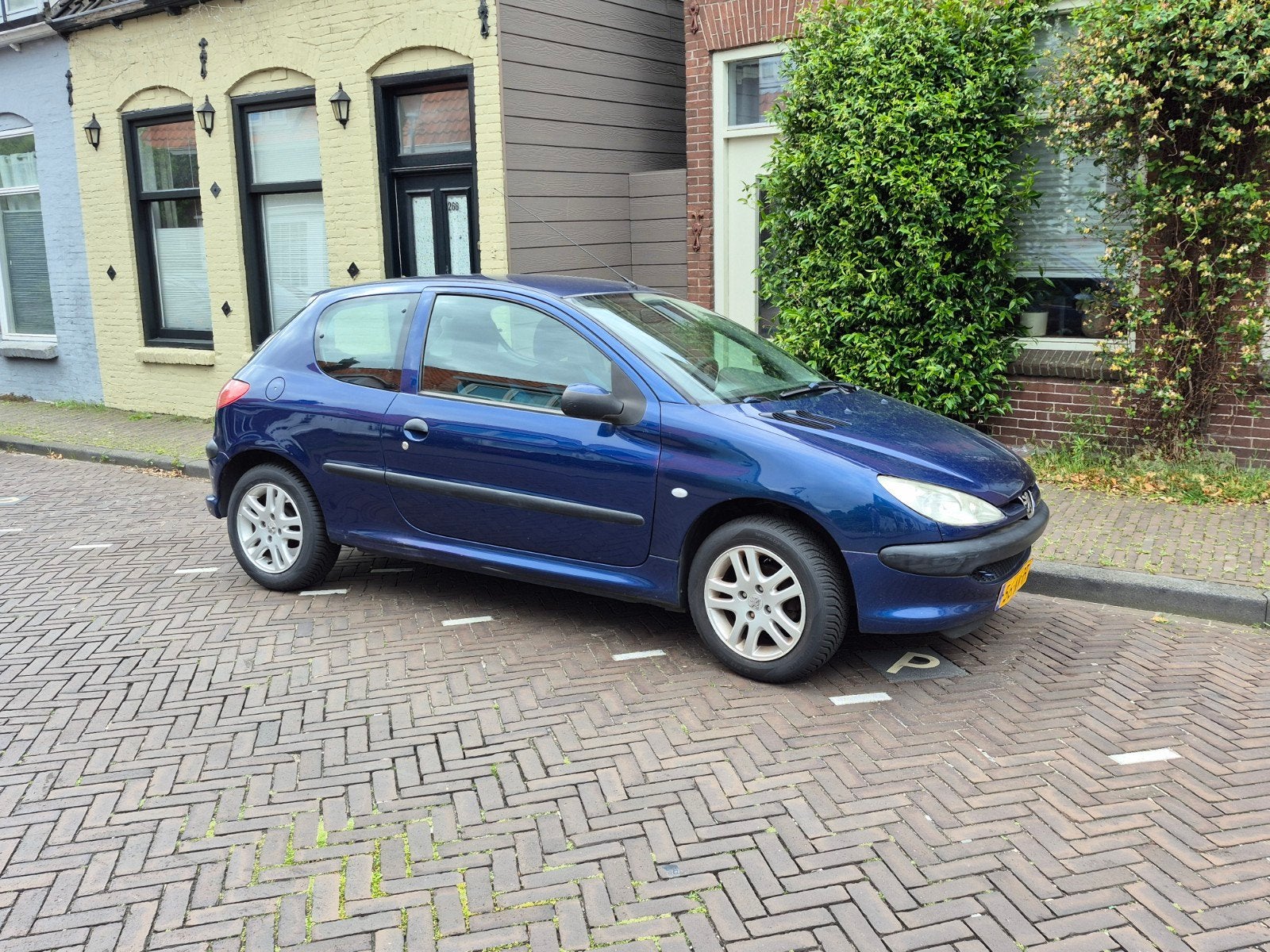 Peugeot 206 1.4 X-line 3D 2003 Blauw nieuwe APK en banden, Voorwielaandrijving, Stof, 31 €/maand, 4 cilinders