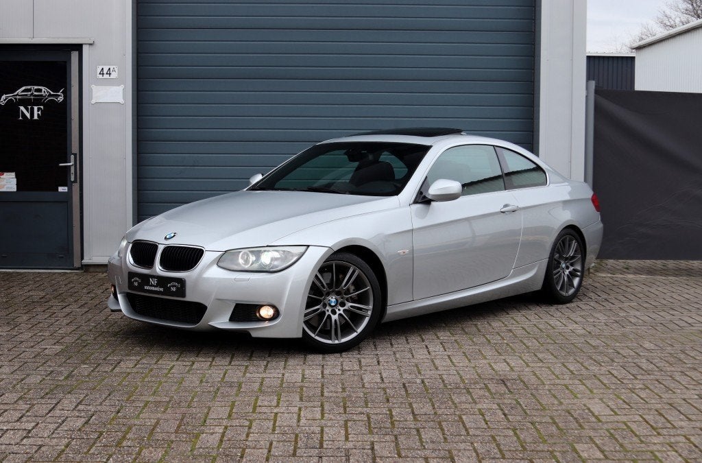 Bmw 3-SERIE 335i Xdrive Coupé E92 LCI - N55 - M-Package, Auto's, BMW, Automaat, Euro 5, 1595 kg, 4 stoelen