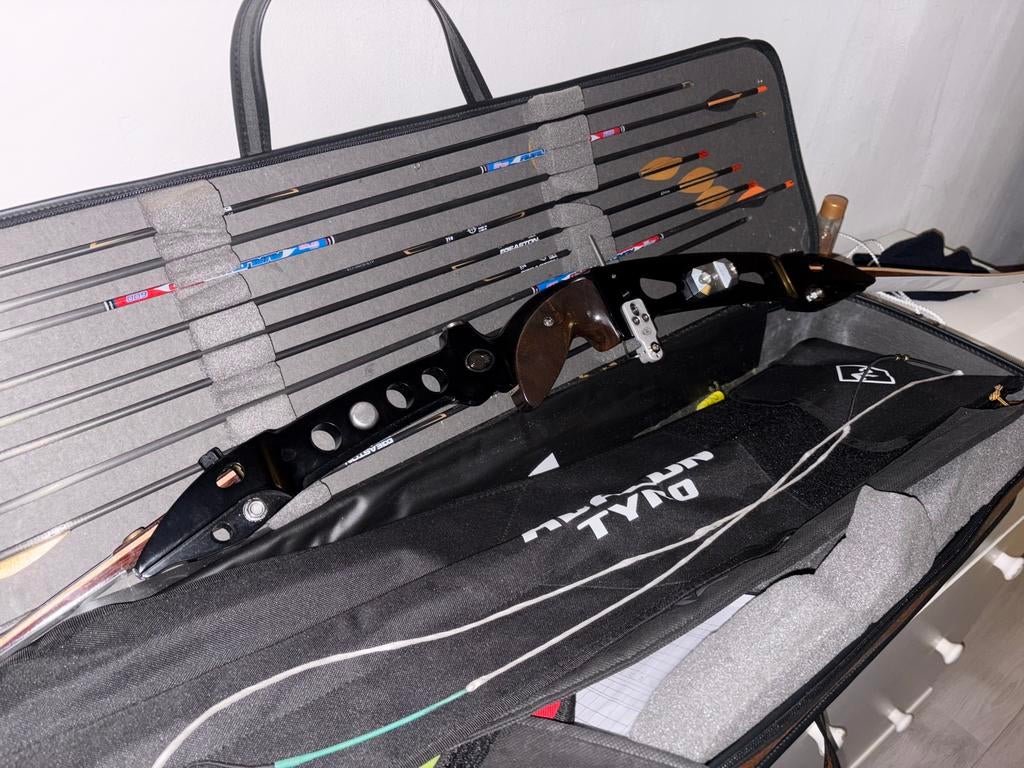 Linkshandige links Archery boog en pijlen, Ophalen of Verzenden, Zo goed als nieuw, Recurveboog