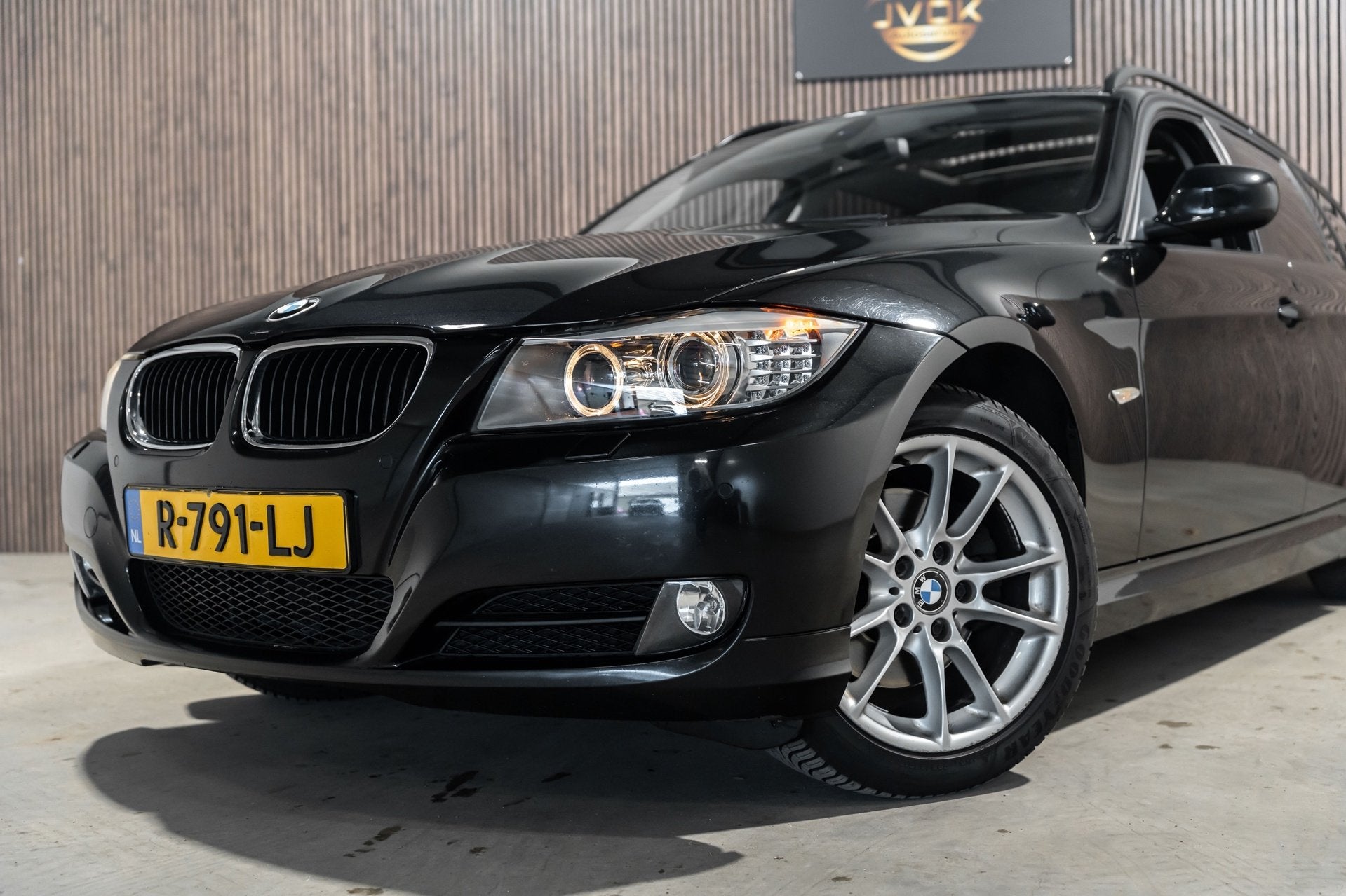 BMW 3-serie Touring 320i Pano Navi PDC Cruise Stoelverwarmin, Auto's, Automaat, Euro 5, Achterwielaandrijving, Zwart