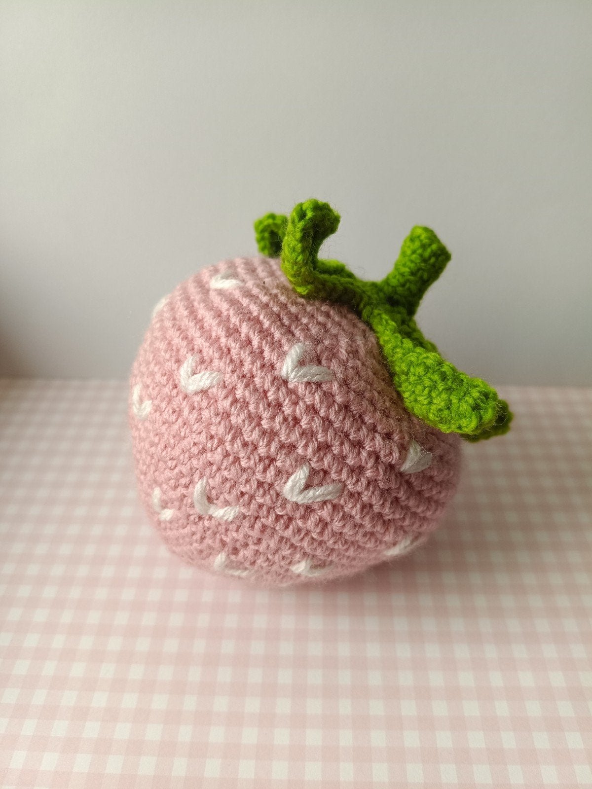 Gehaakte aardbei – handgemaakt amigurumi, Ophalen of Verzenden, Nieuw, Overige typen