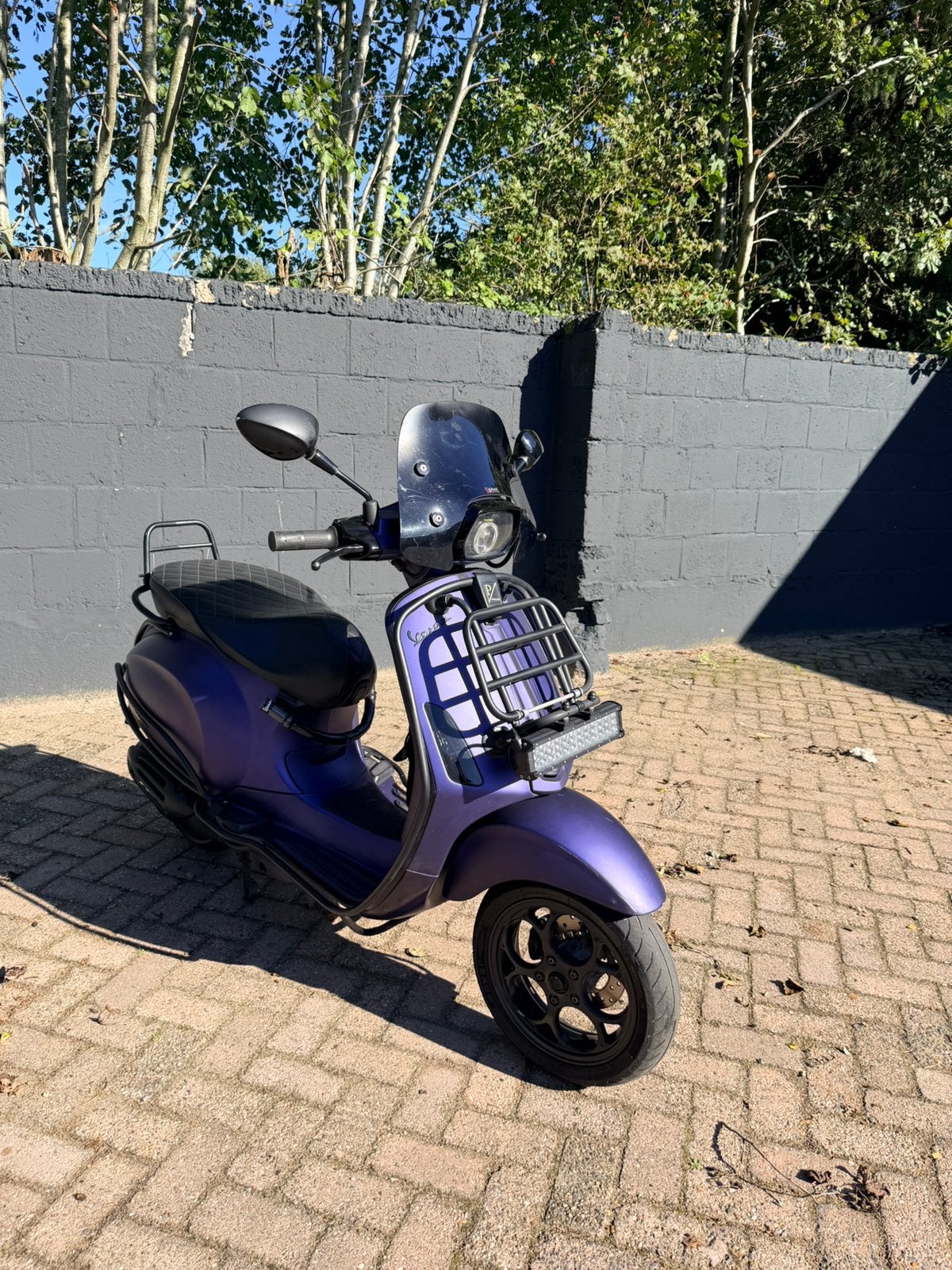 Vespa sprint | 2018 | Paars | Akrapovic | Custom wielen, Fietsen en Brommers, Ophalen, Vespa, Overige modellen, Vespa