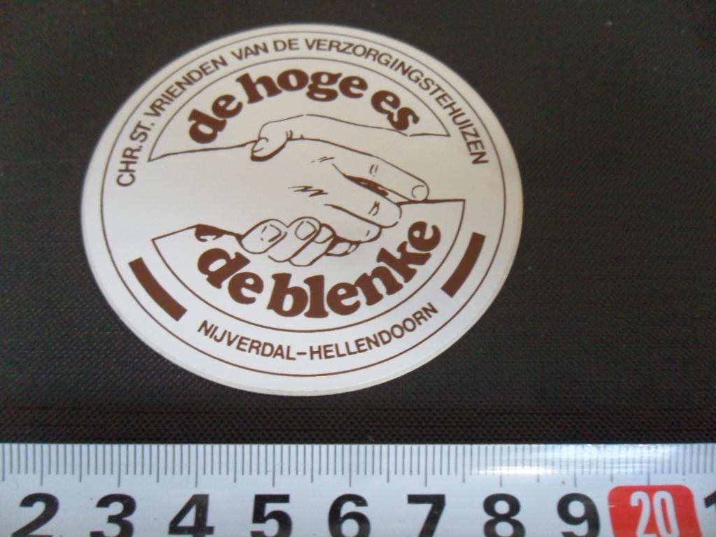 sticker Nijverdal Hellendoorn De Hoge Es De Blenke verzorgin, Verzamelen, Stickers, Ophalen, Zo goed als nieuw