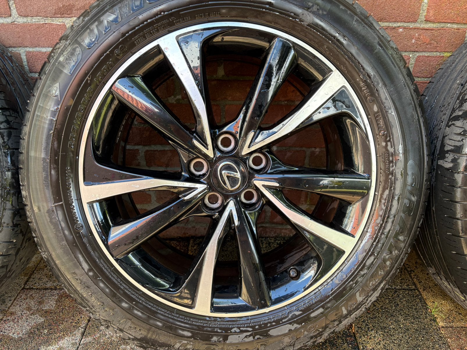 Foto 6 van Wielsets Lexus NX, RX en Audi A3, A4 velgen met banden