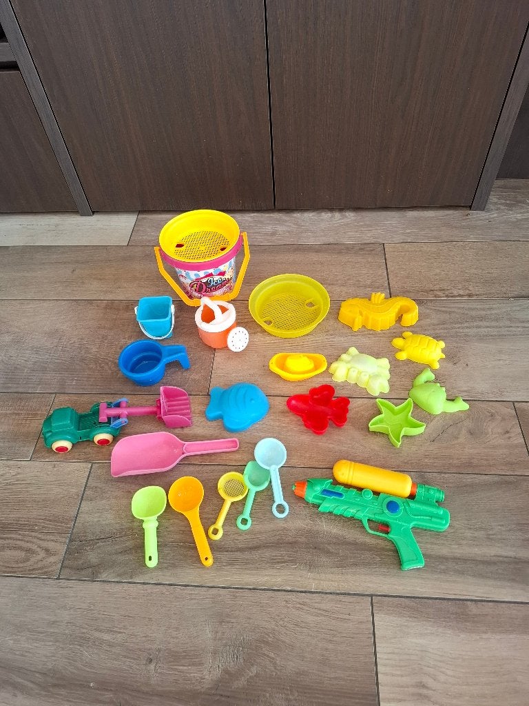 Zand-, water- en strandspeelgoed met emmer en vormpjes, Kinderen en Baby's, Ophalen of Verzenden, Gebruikt