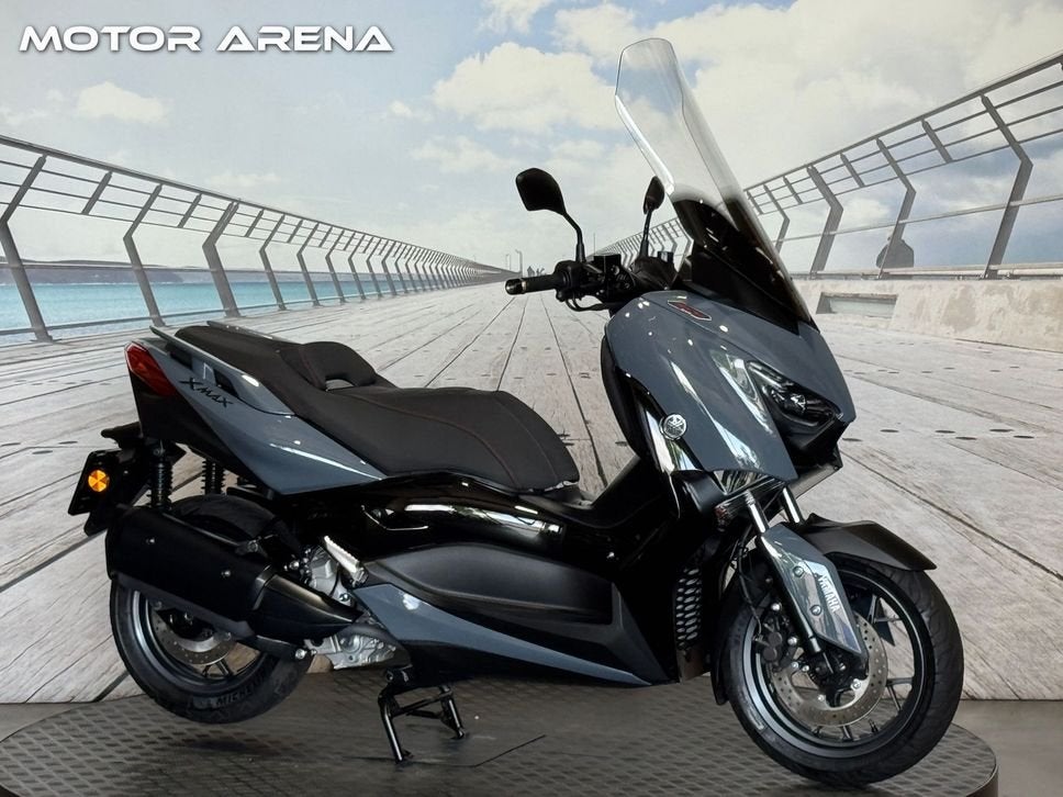 YAMAHA X MAX 300 TECH MAX (bj 2021) NIEUWSTAAT NL MOTOR XMAX, Motoren, Scooter, 292 cc, Bedrijf, Onbekend