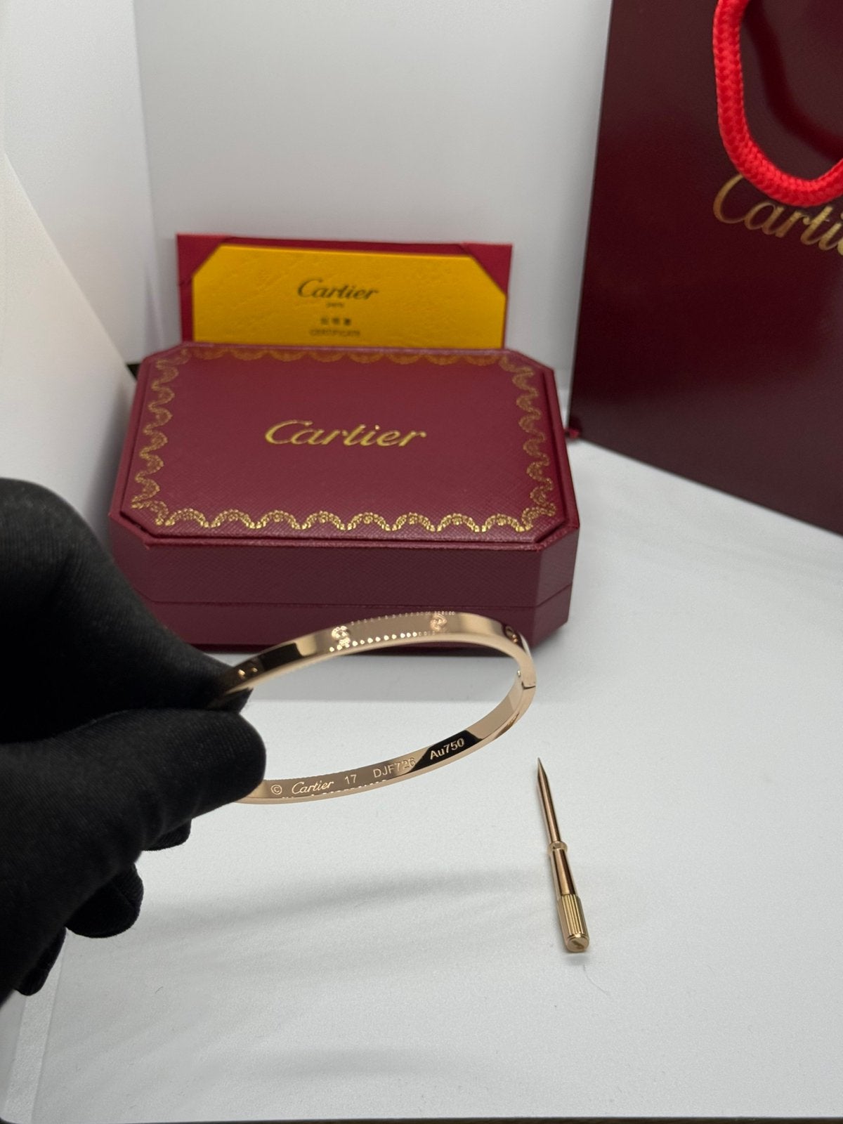 CARTIER LOVE ROSEGOUD ARMBAND, Ophalen of Verzenden, Zo goed als nieuw, Overige kleuren, Overige merken