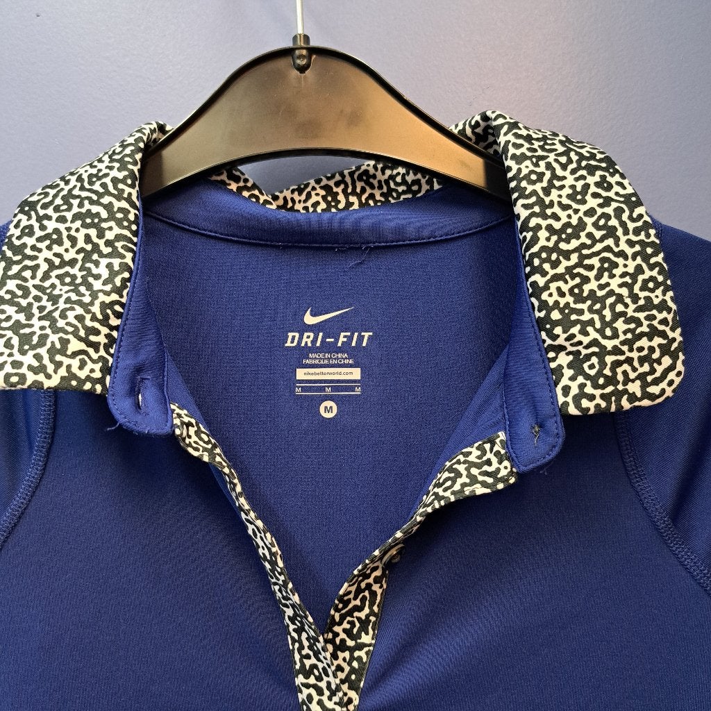 Nike Dri-Fit Sport Polo blauw met luipaard randen mt M 50691, Kleding | Dames, Sportkleding, Maat 38/40 (M), Blauw, ., Overige typen