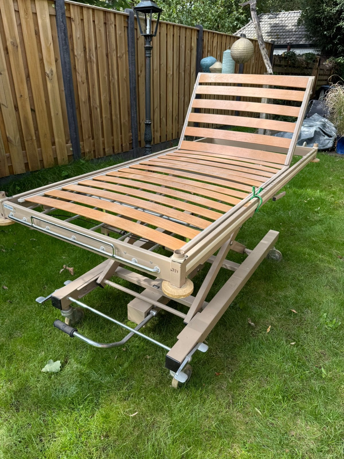Ziekenhuisbed, Ophalen, Gebruikt, 90 cm, Eenpersoons