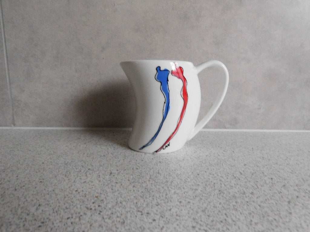 Design Mok Figuren Rood Blauw Artihove Corrie Ammerlaan, Ophalen of Verzenden