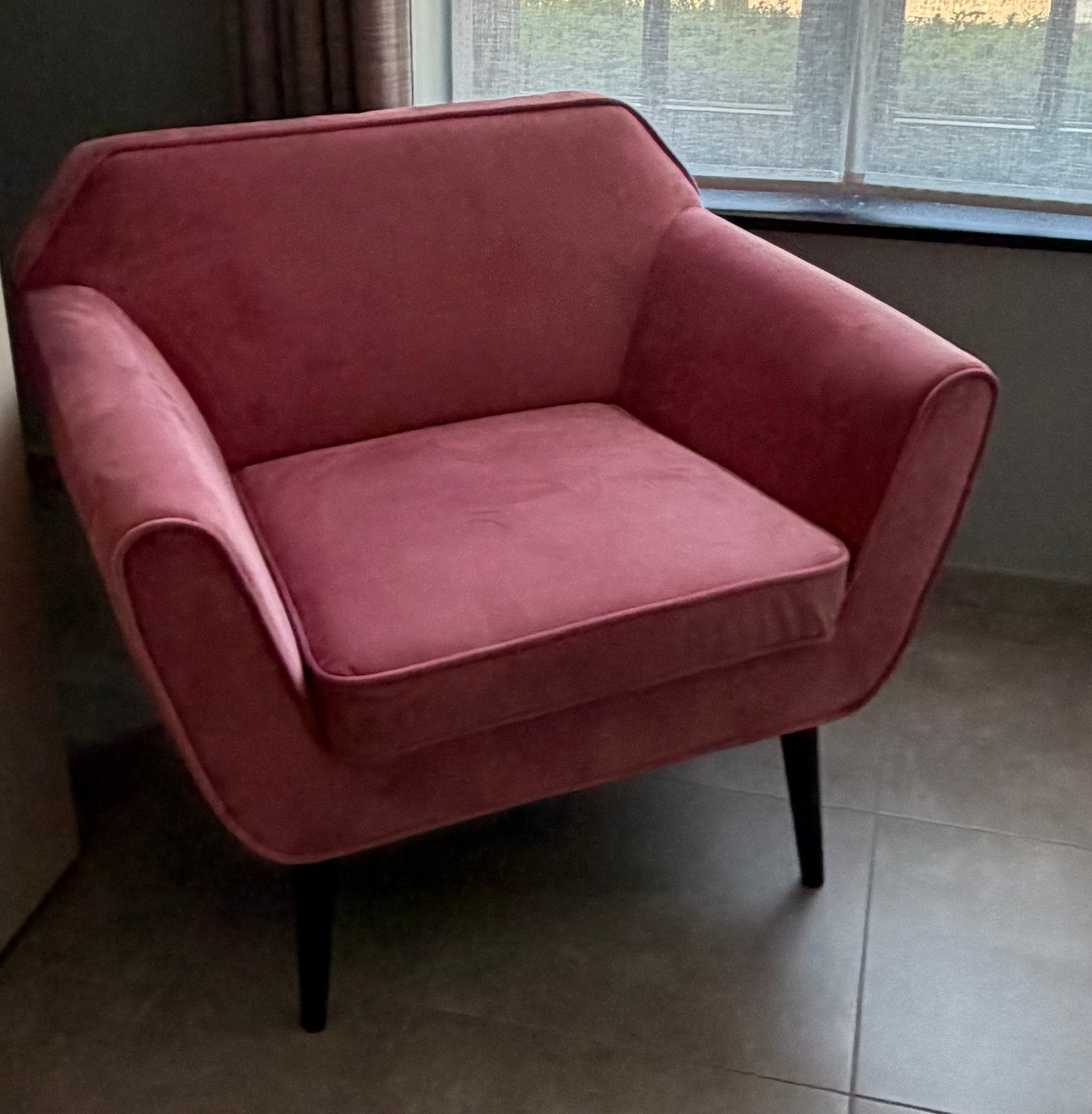 Mooie oud roze velvet fauteuil, Huis en Inrichting, Fauteuils, Ophalen, Zo goed als nieuw, 75 tot 100 cm