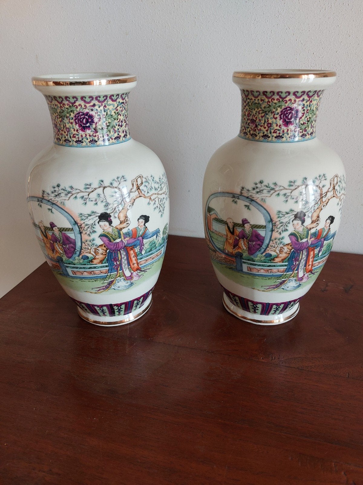 Twee oude vaasjes.( Japanse voorstelling), Antiek en Kunst, Curiosa en Brocante, Ophalen of Verzenden