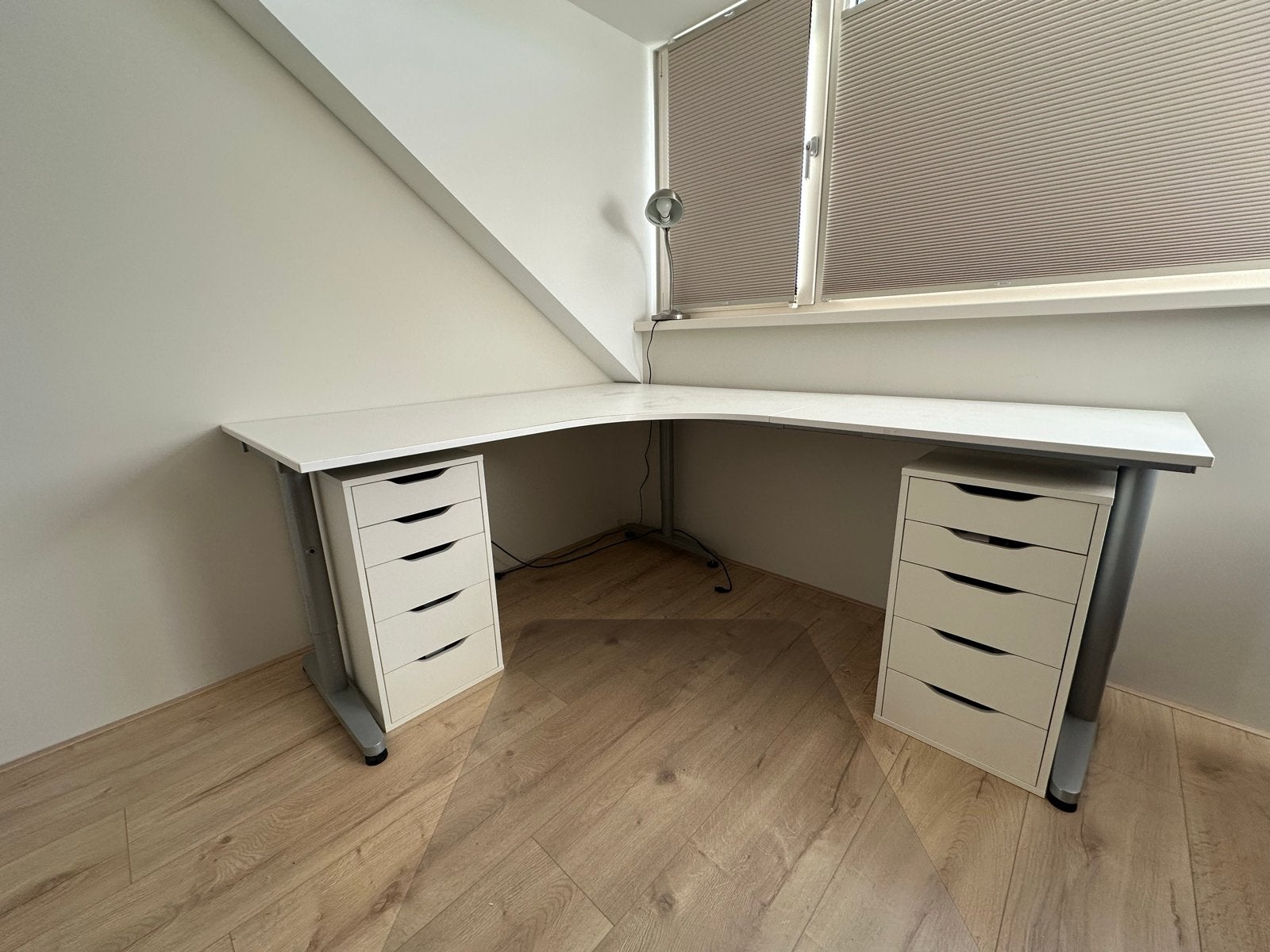 IKEA Hoekbureau Galant - Wit, in hoogte verstelbaar, Ophalen, Gebruikt, Hoekbureau, In hoogte verstelbaar