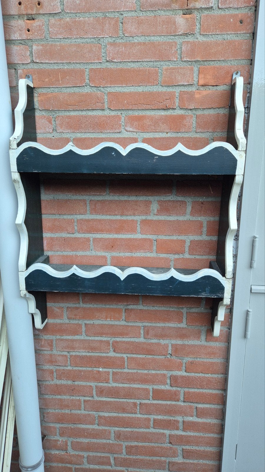 Decoratieve Wandplank - Zwart met Wit Detail, Ophalen