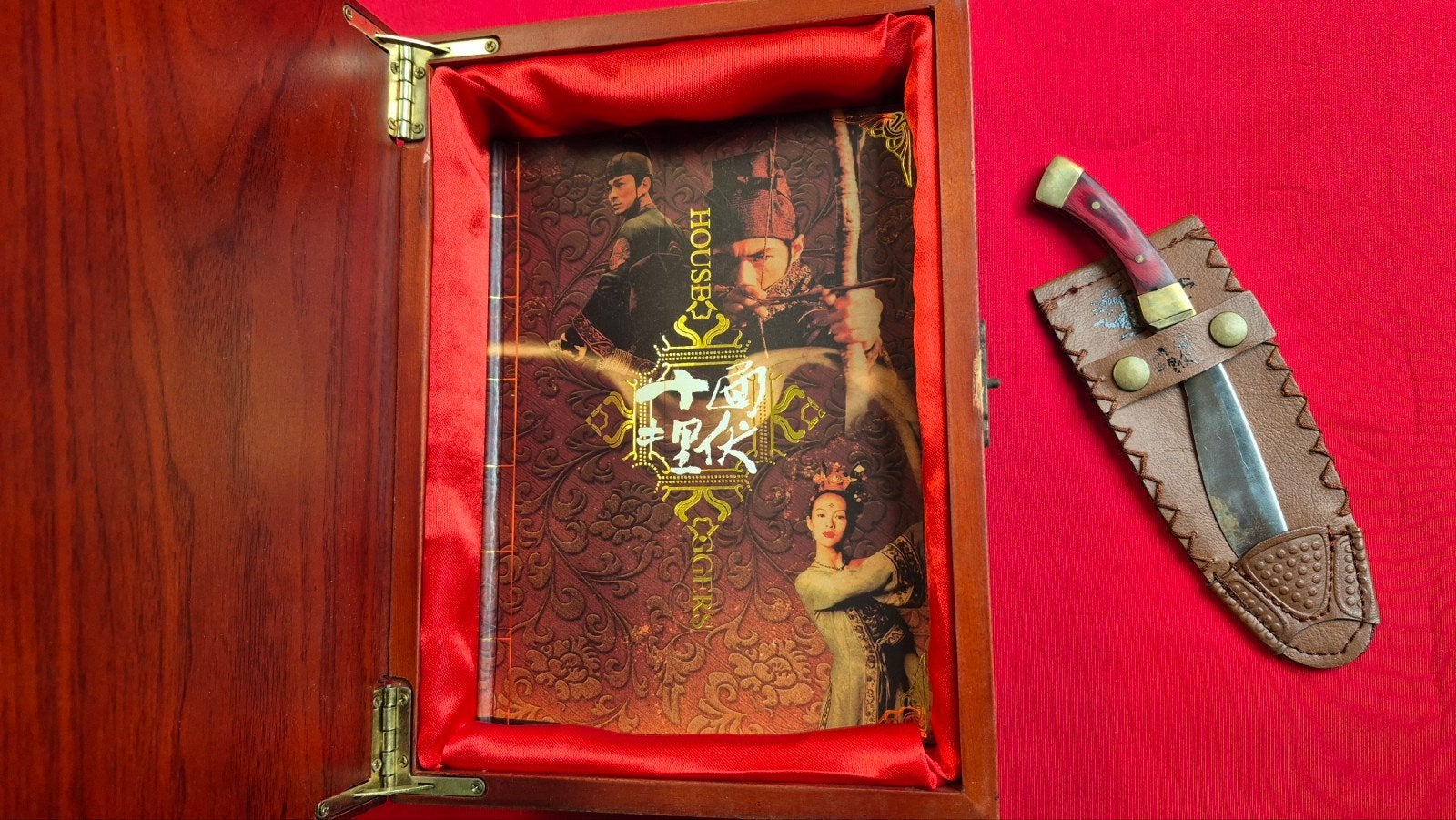 House of Flying Daggers DVD Boxset met mes, Vanaf 16 jaar, Ophalen of Verzenden, Gebruikt