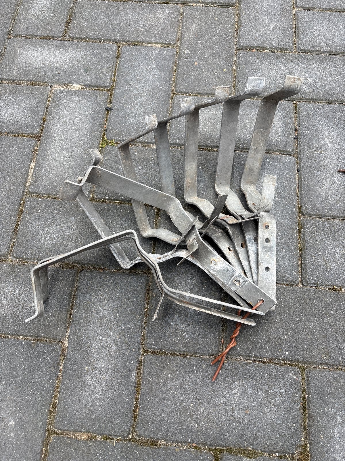 Metalen beugels voor goten., Ophalen of Verzenden, Gebruikt