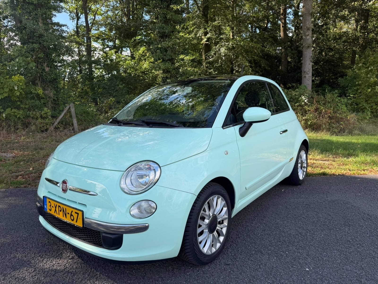 Fiat 500 Aut | 2016 | CarPlay | Panorama | Mintgroen |  APK, Stof, Overige kleuren, Particulier, 915 kg