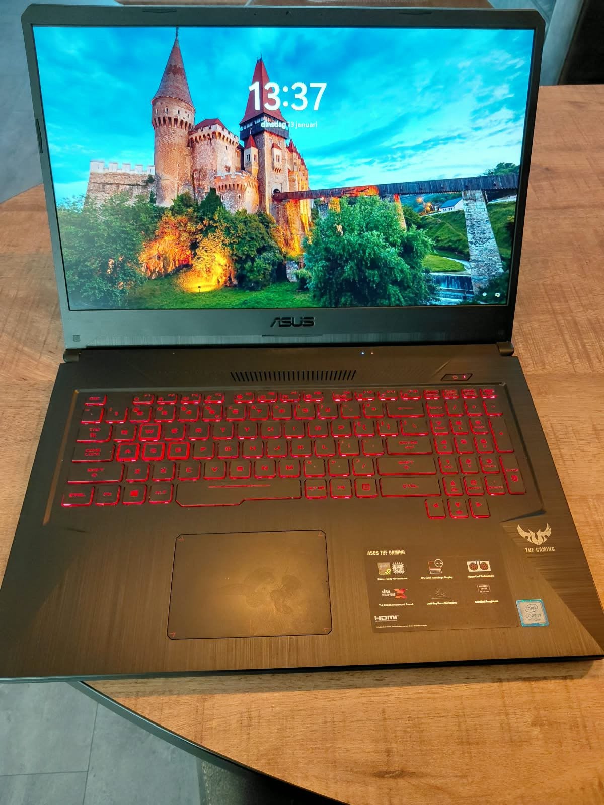 ASUS gaming laptop, Ophalen, Met videokaart, Zo goed als nieuw, Gaming