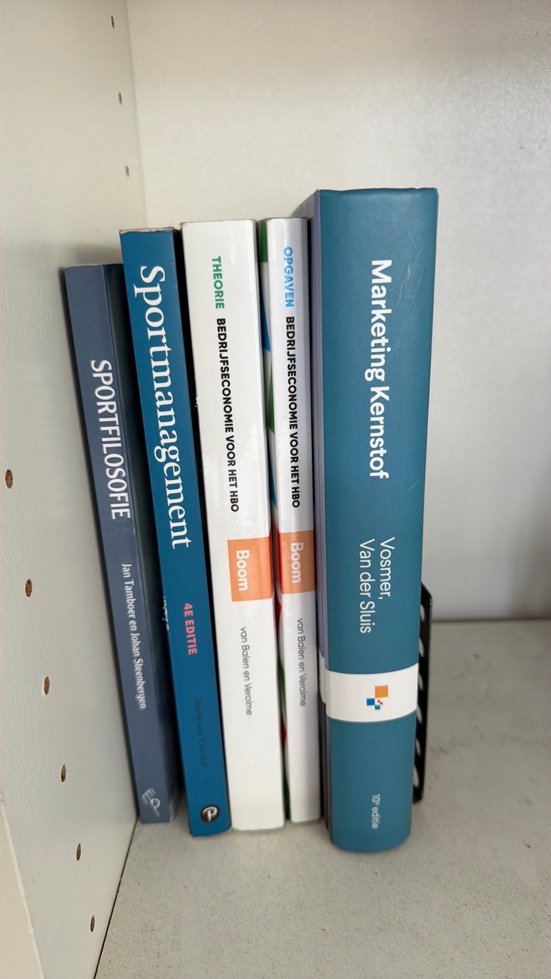 Diverse studieboeken HvA Sport, management en ondernemen, Boeken, Ophalen of Verzenden, Gelezen, Overige uitgevers, Nederlands