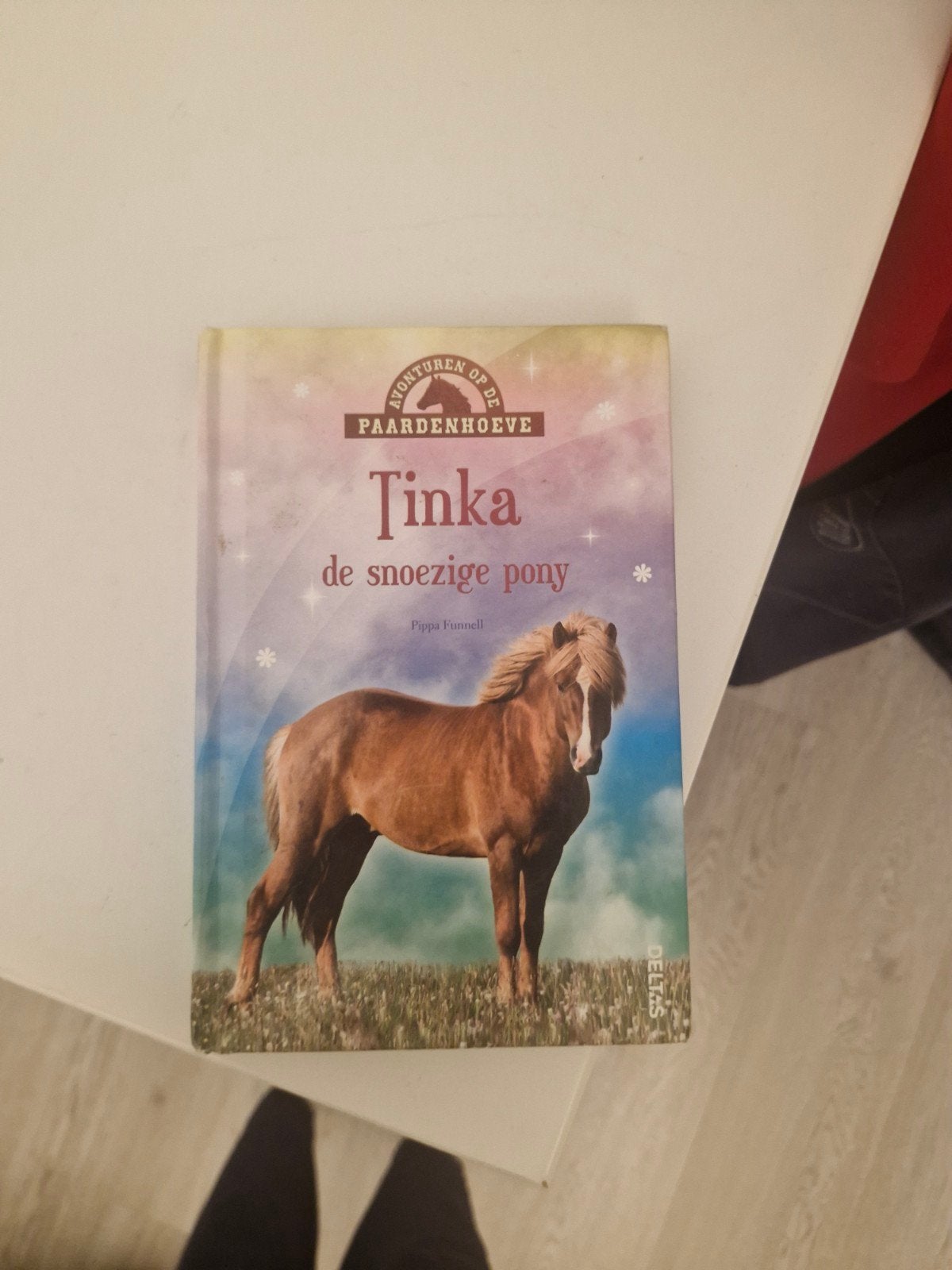Pippa Funnell - Tinka de snoezige pony, Fictie algemeen, Ophalen of Verzenden, Zo goed als nieuw, Pippa Funnell