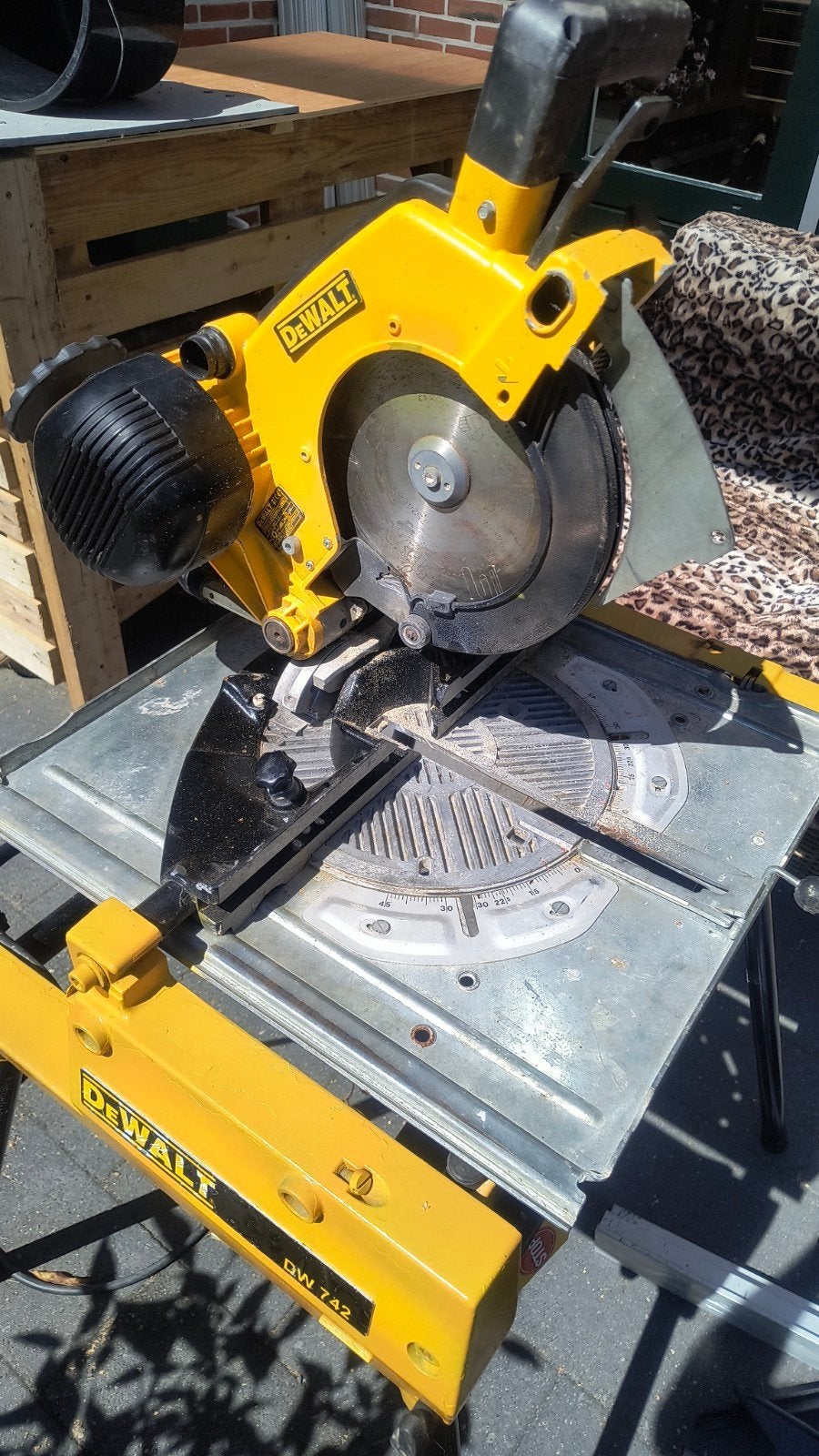 DeWalt dw 742 flip afkortzaag zaagtafel flipover zaag, Ophalen, Gebruikt, 70 mm of meer, Afkortzaag