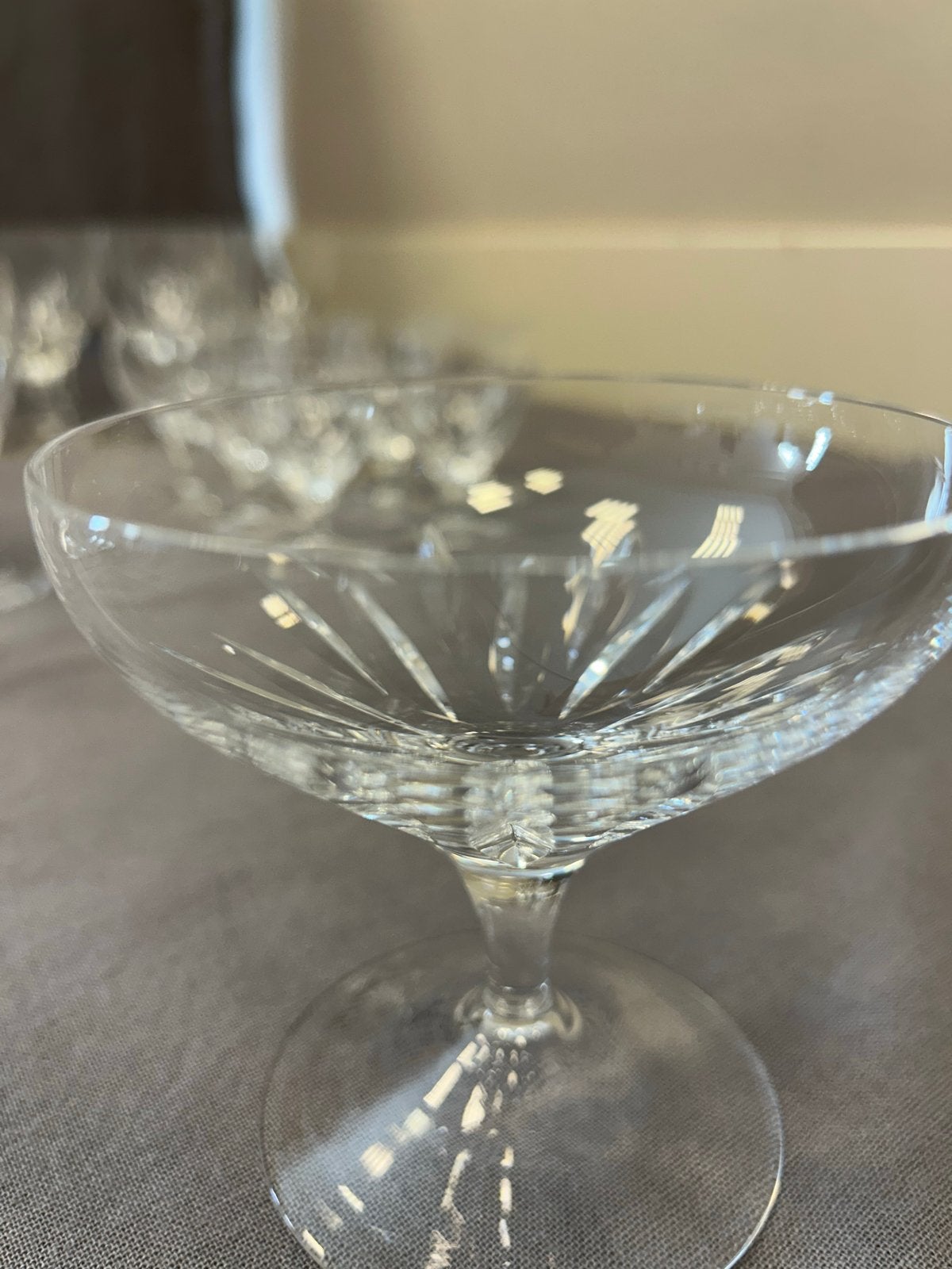 Uitgebreid vintage geslepen glasservies – 59 glazen, Ophalen