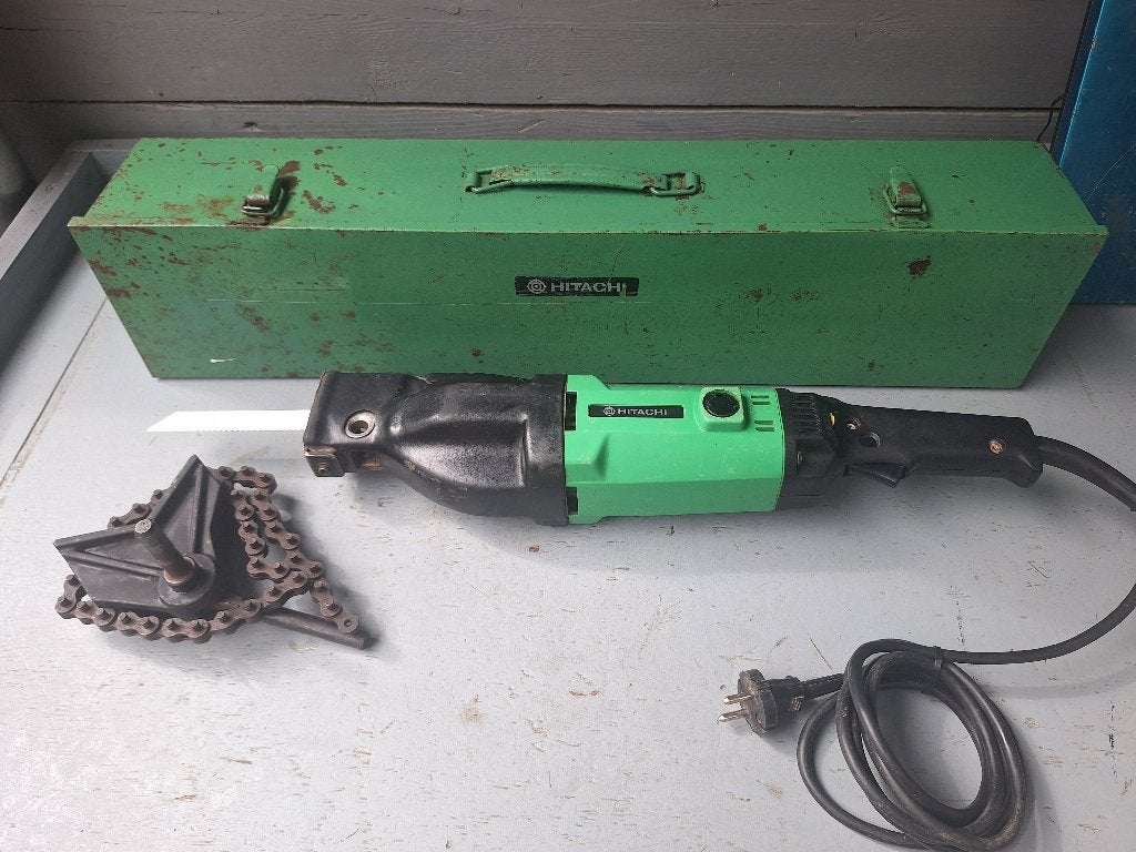 Hitachi CR17Y reciprozaag, Gebruikt, 600 tot 1200 watt, Ophalen of Verzenden, 30 tot 70 mm
