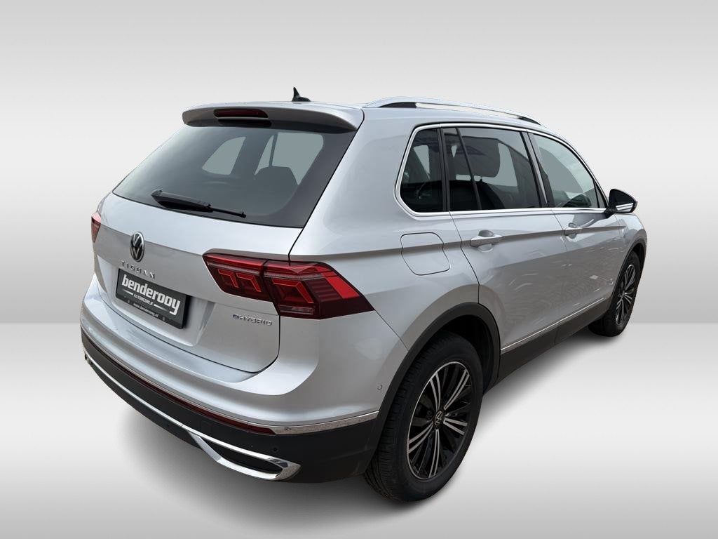 Volkswagen Tiguan 1.4 TSI eHybrid 245pk Elegance (bj 2021), Auto's, Volkswagen, 1716 kg, Gebruikt, 4 cilinders, Alcantara