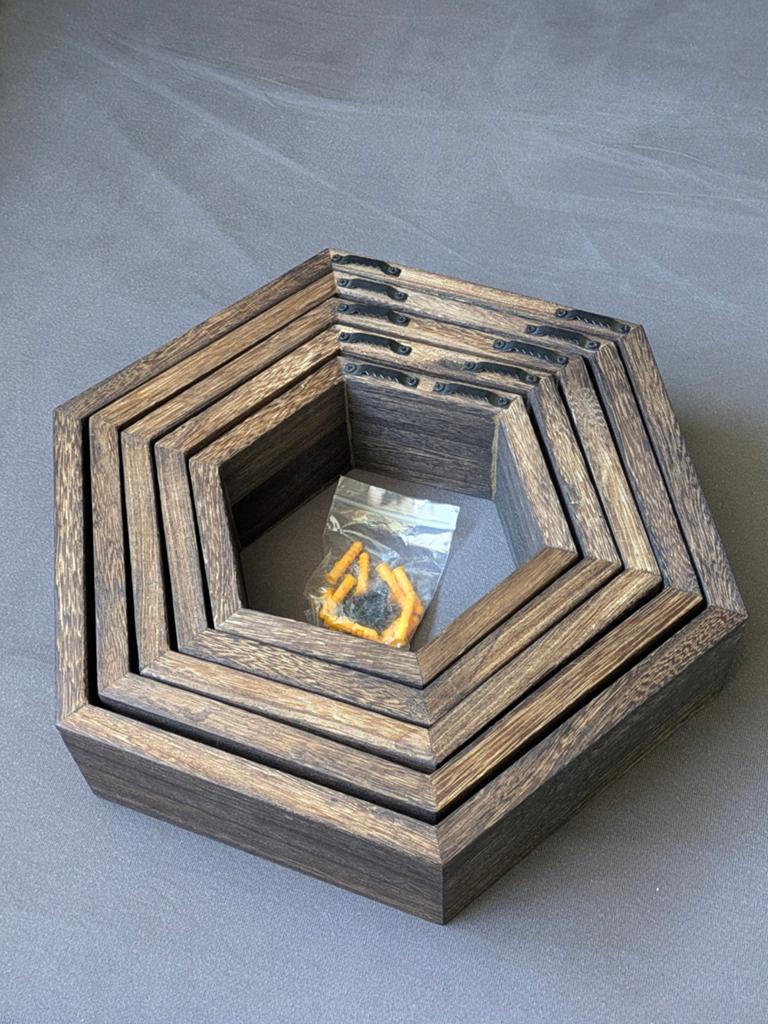 Set van 5 zeshoekige houten wandplanken, Ophalen of Verzenden, Zo goed als nieuw